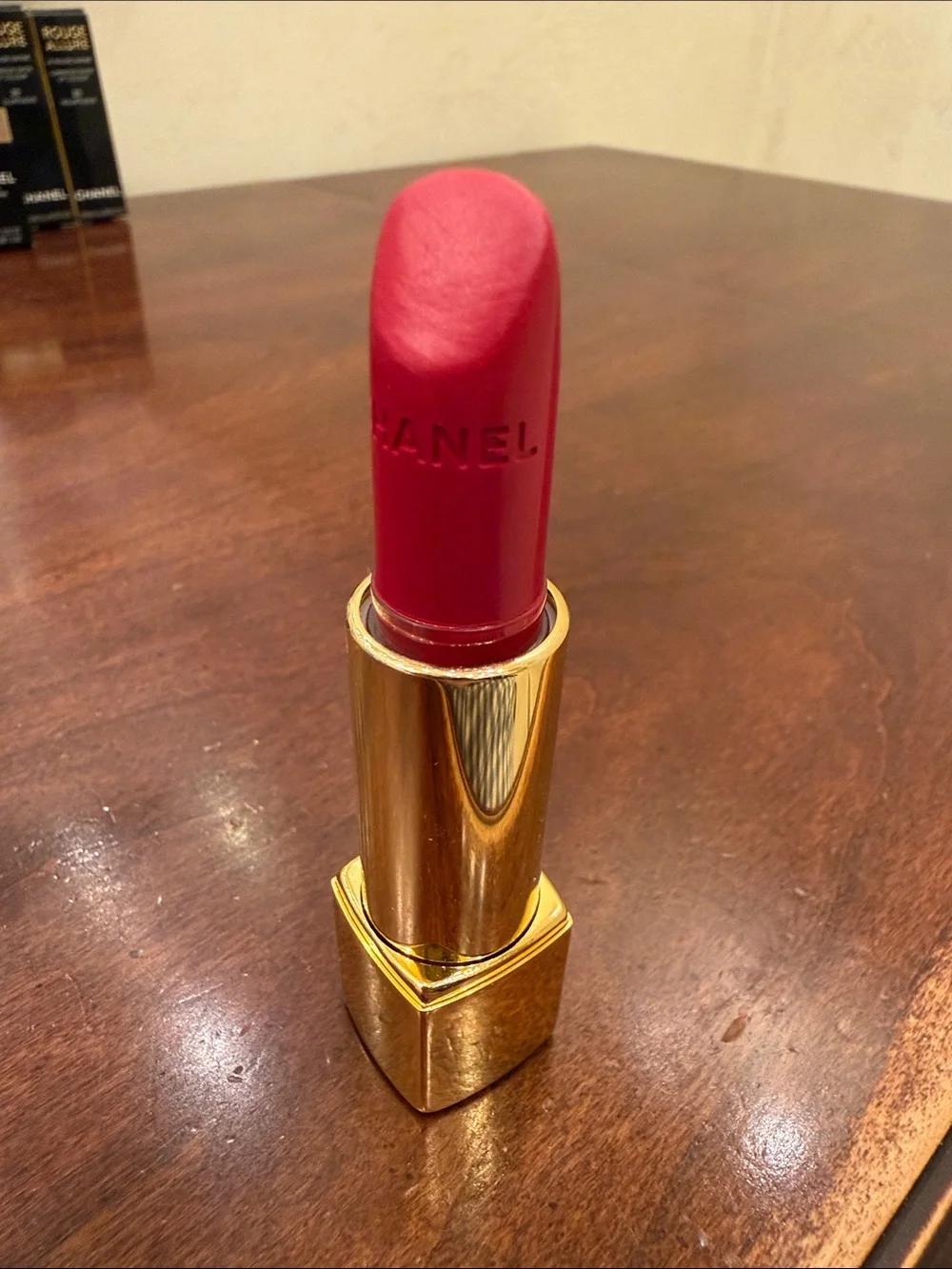 CHANEL Rouge Allure Luminous Intense Lip Colour 99 Pirate